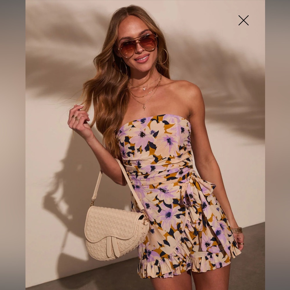 NWT Olivaceous floral romper